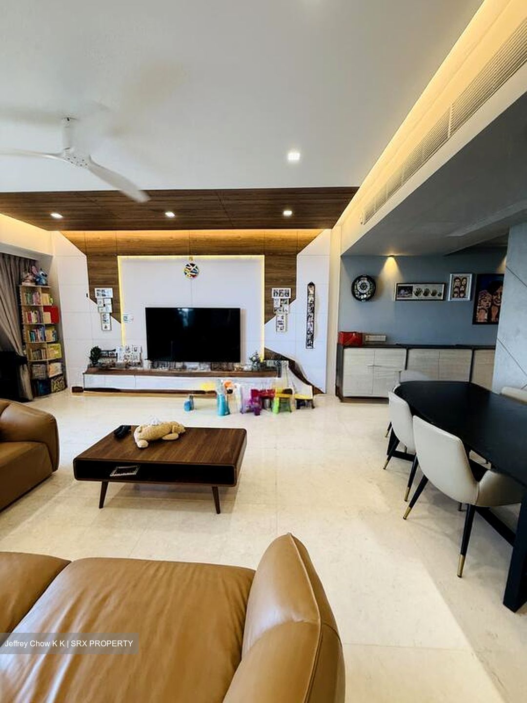 SilverSea (D15), Condominium #561310081